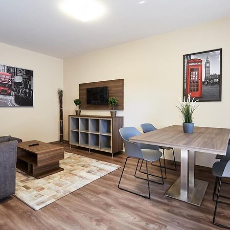 Mosonmagyaróvár Ovar Apartman מראה חיצוני תמונה