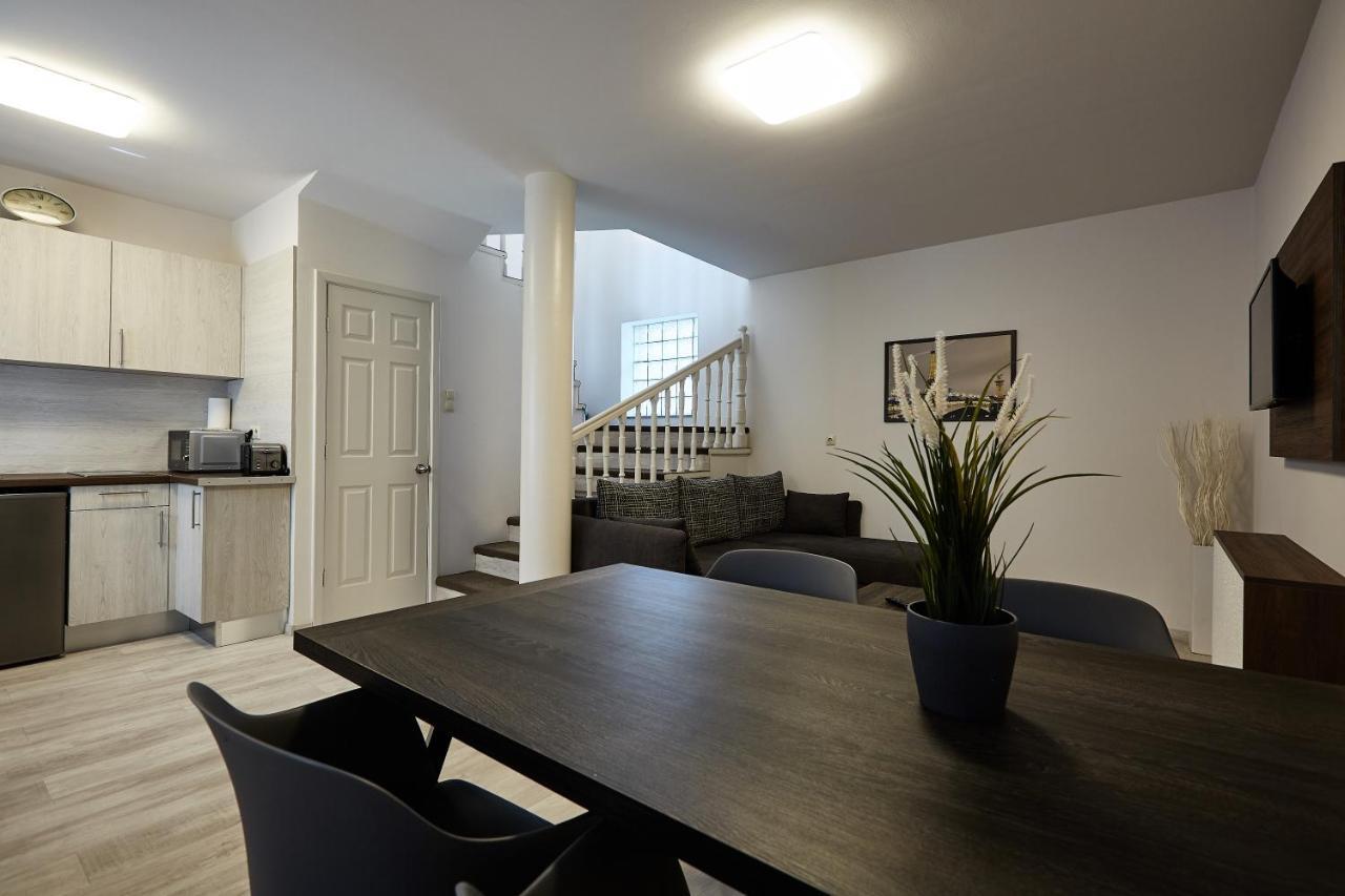 Mosonmagyaróvár Ovar Apartman מראה חיצוני תמונה